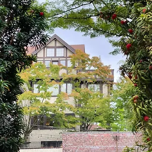 cecil-bacon-manor.seattlehotelsites.com/