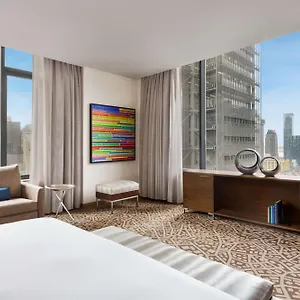 https://hilton-times-square.us-newyorkcity.com